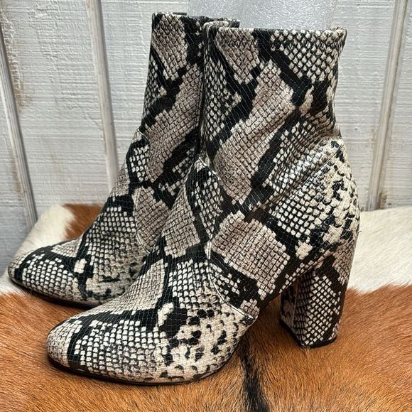 Aldo snake print black and white size 10 - Picture 2 of 10